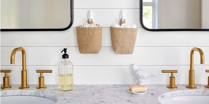 bathroom organisation
