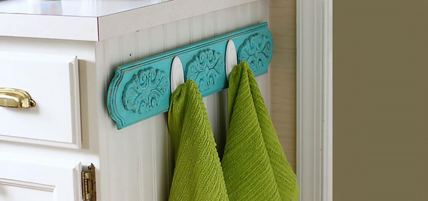 hanger for kitchen towel made with tea towel hooks from Command
