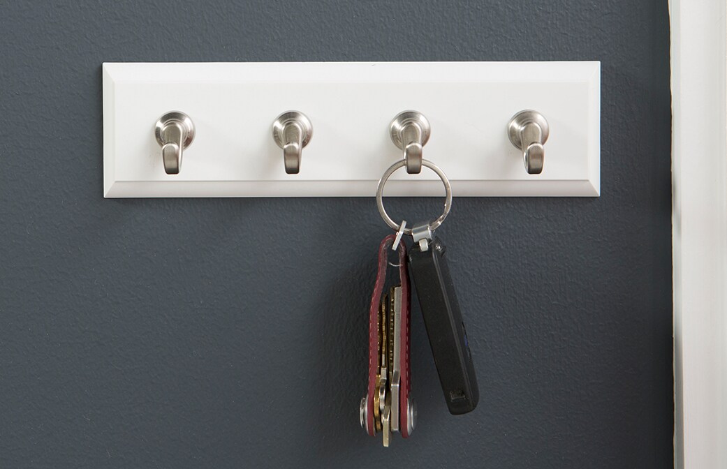 Stylish Command decorative wall hanging products​
