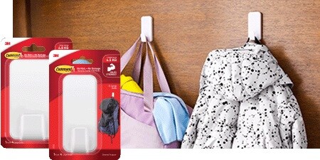 Hang coats and sports bags in the entryway with these strong-holding Command™ heavyweight hooks.

