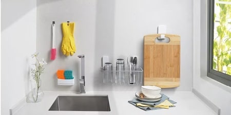 Kitchen appliances hung with Command™ hooks and organisers
