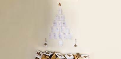 Step 3 of DIY christmas card display tree
