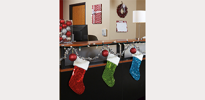 step 6 of making christmas office wall decorations
